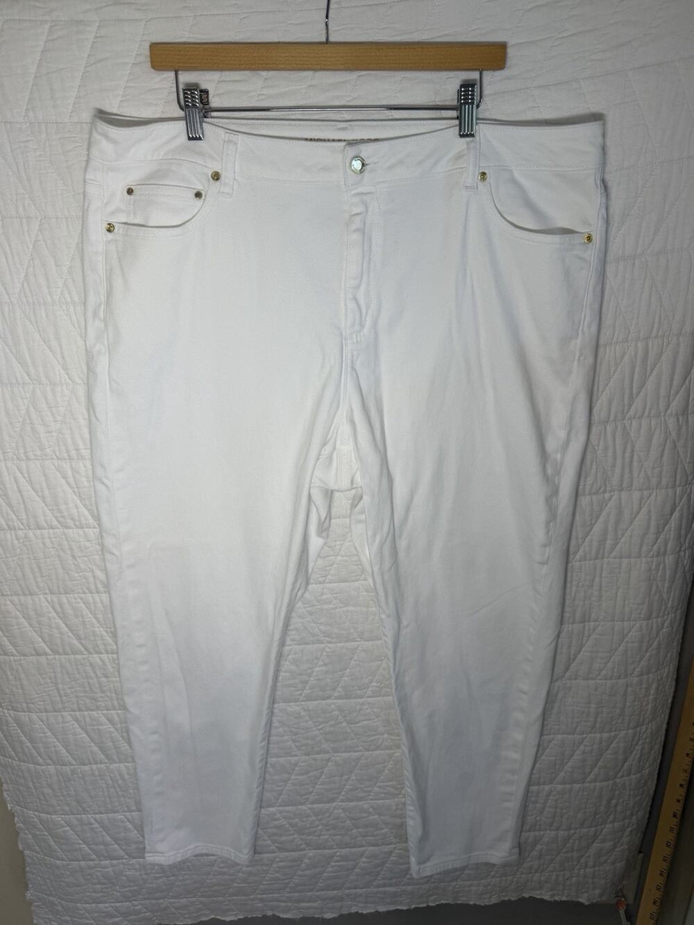 Michael Kors Women’s Plus Straight Leg Jeans White Denim Light Wash 20W